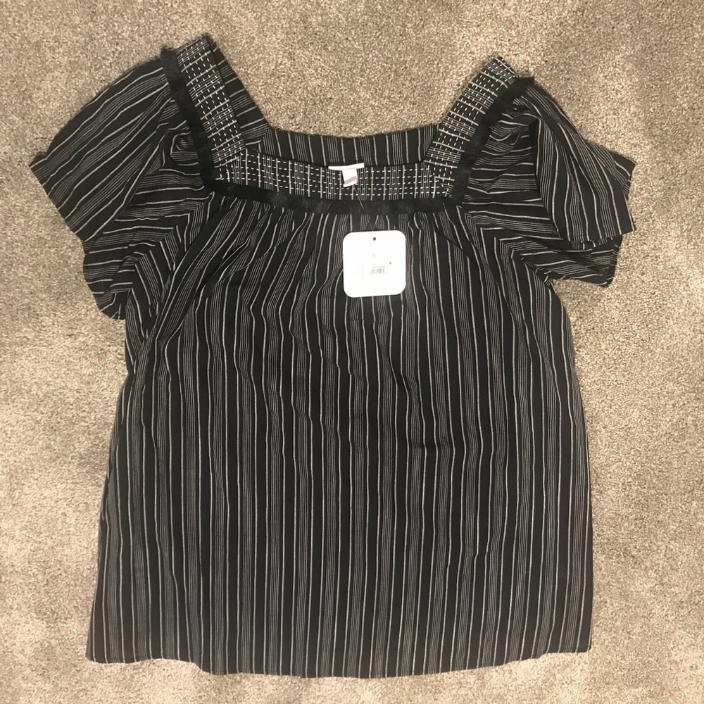 Ingrid & Isabel Maternity Blouse - NWT